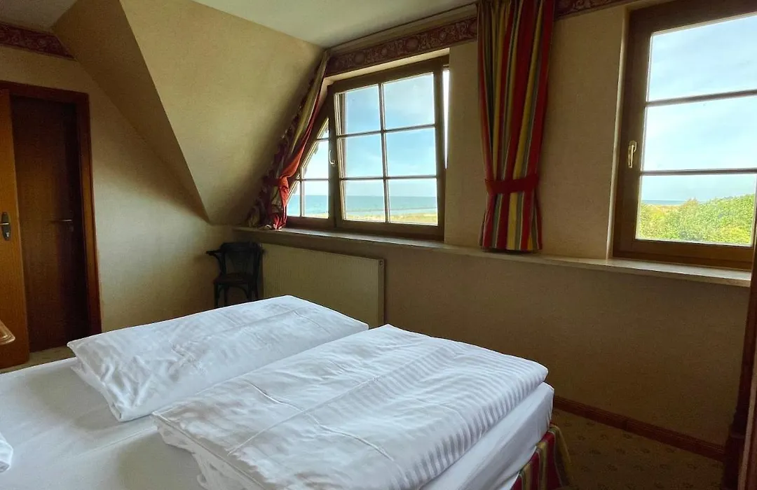 Moby Dick Hotel&Ferienwohnungen-1