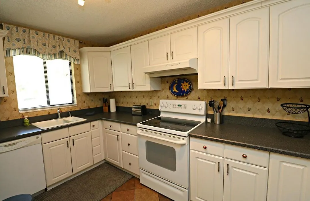 Sabtr 1001--Two Bedroom Villa Near Ocean & Heated Swimming Pool-1