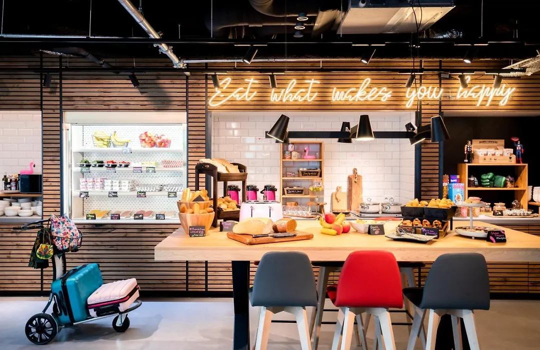 Moxy The Hague-1
