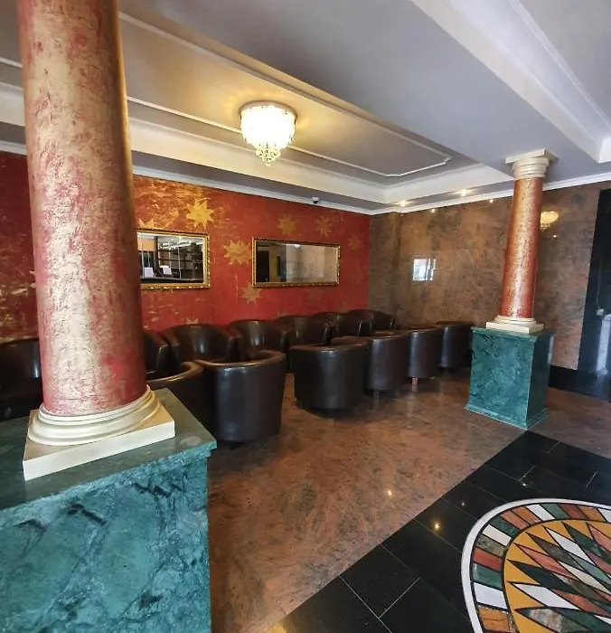 R&B Hotel-1