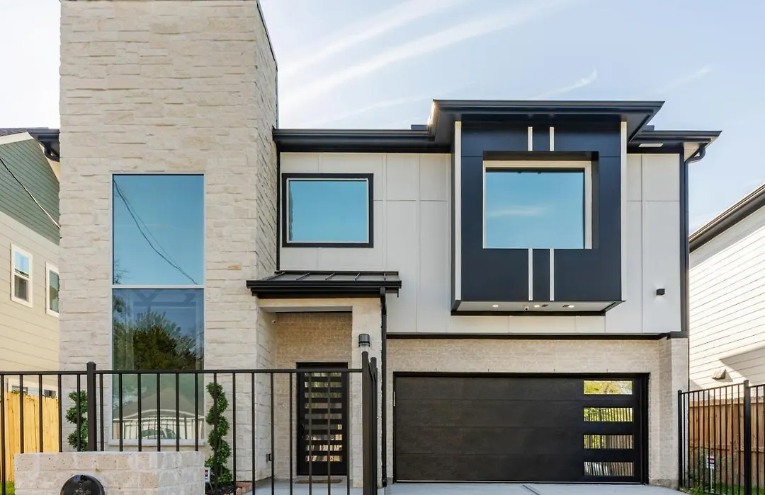 Houston 3 Bedroom House With Garage Parking-1