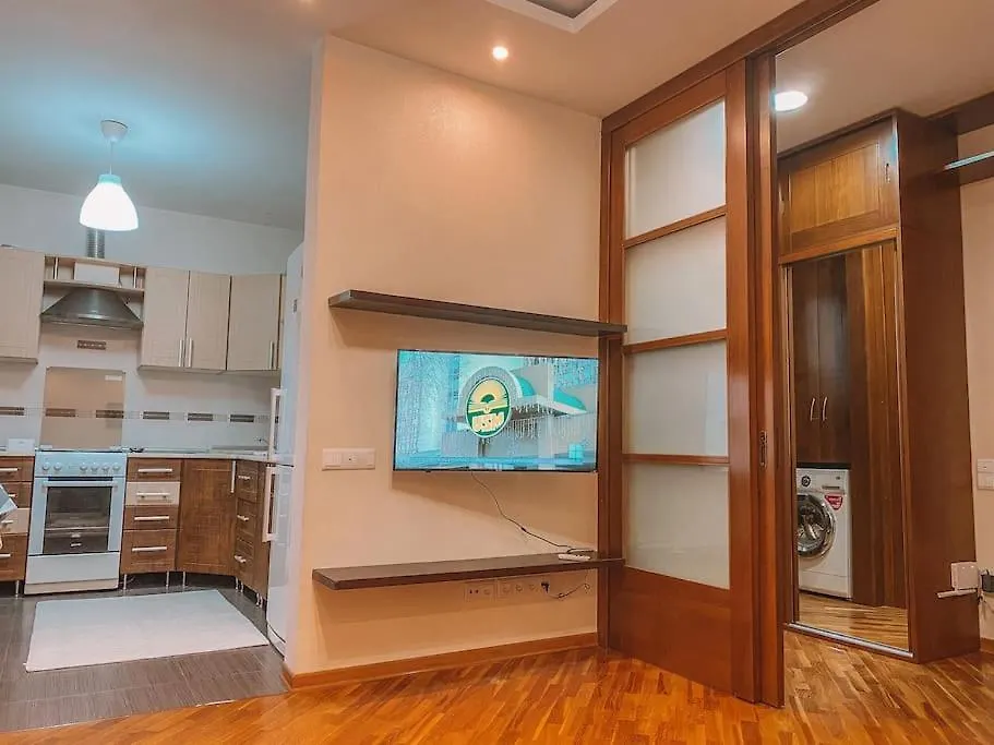 City Center 1 Bedroom + Living-1