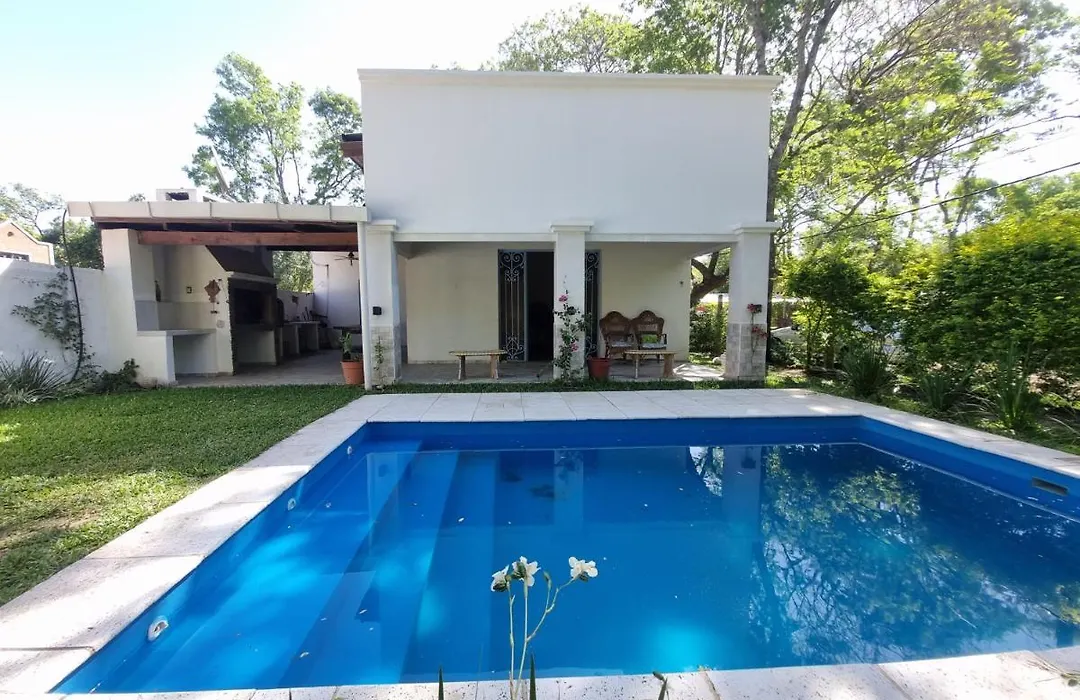 Casa En Paso De La Patria-1