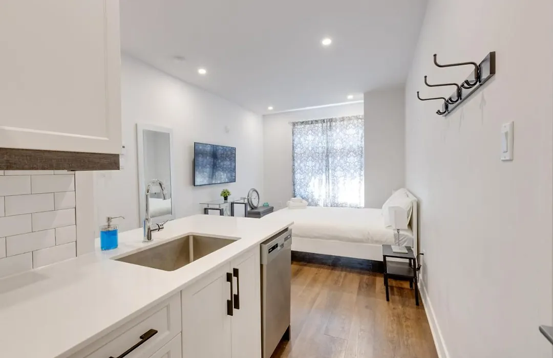 Le Mile End By M11 - Upscale Studio With Queen Bed-1