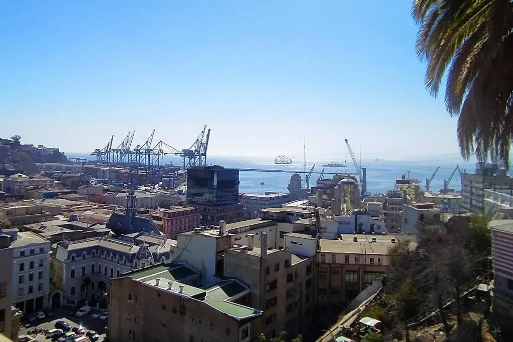 Gran Departamento En Cerro Alegre Con Unica Vista Al Puerto-1