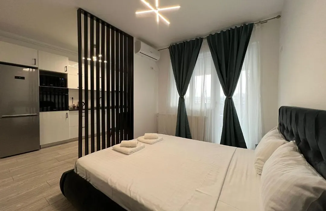 Perfect Host Palas-1