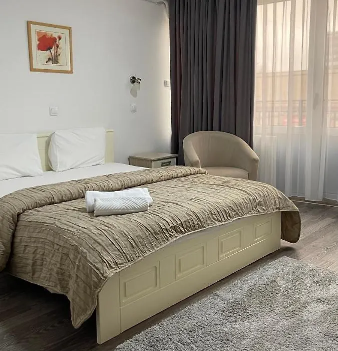 Garni Hotel Hamburg-1