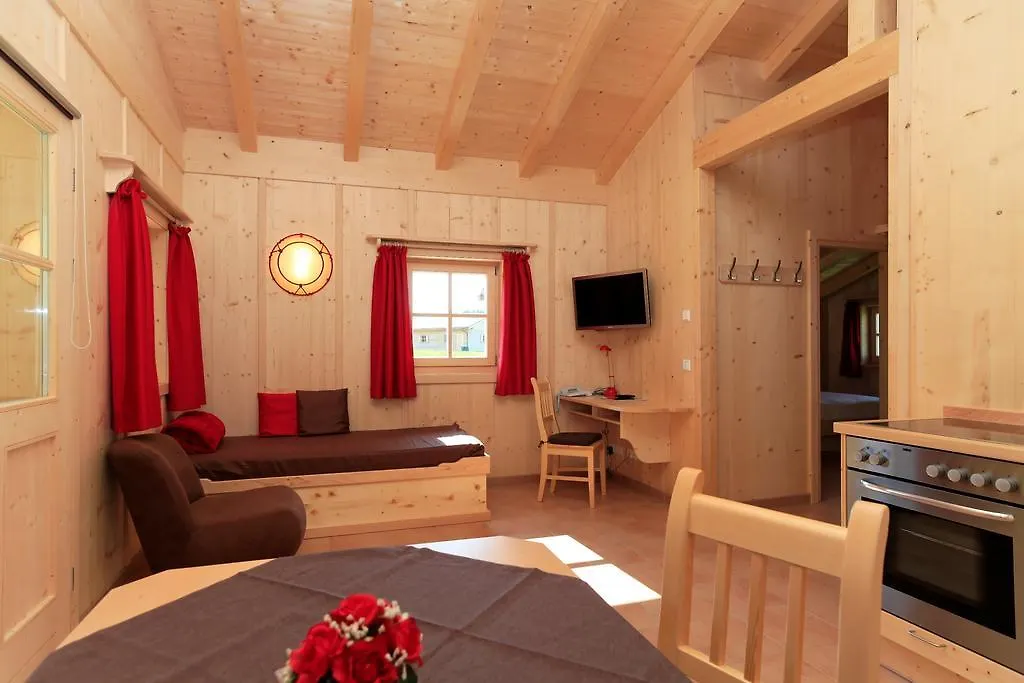 Alpenchalets Hotel Lambach-1