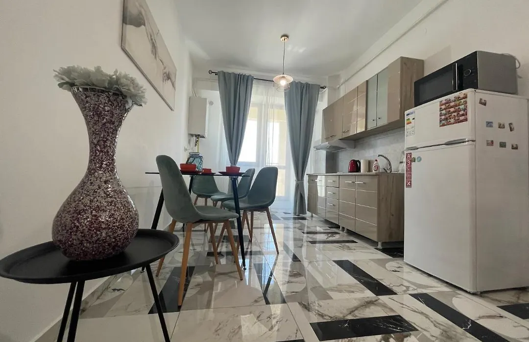 Family Apartment Near Palas Mall-1
