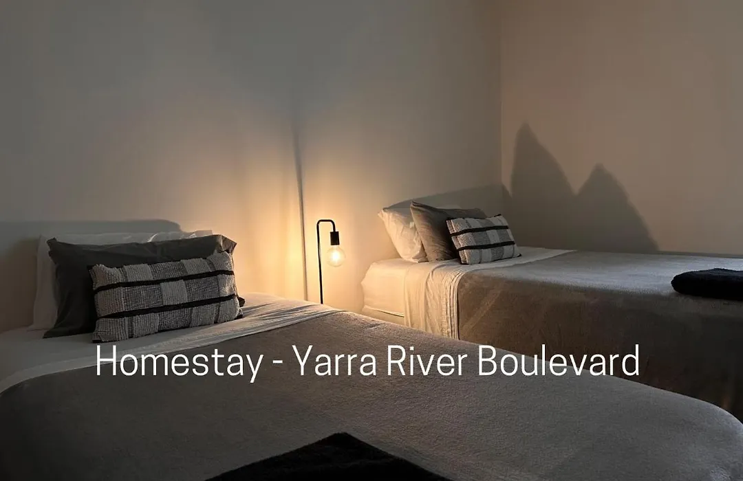 Homestay - Yarra River Boulevard - Private Room-1