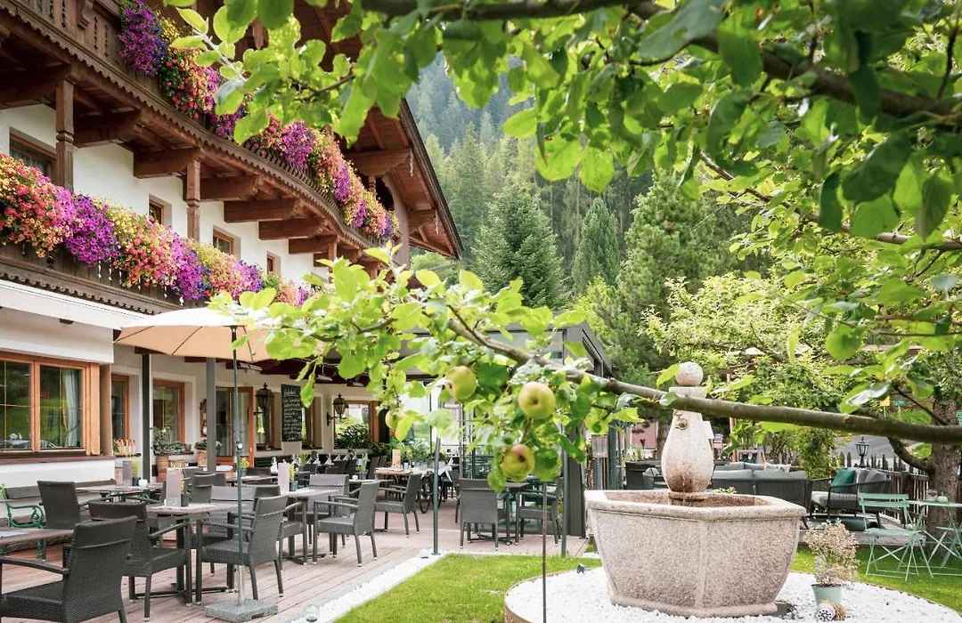 Hotel Brunnenhof-1
