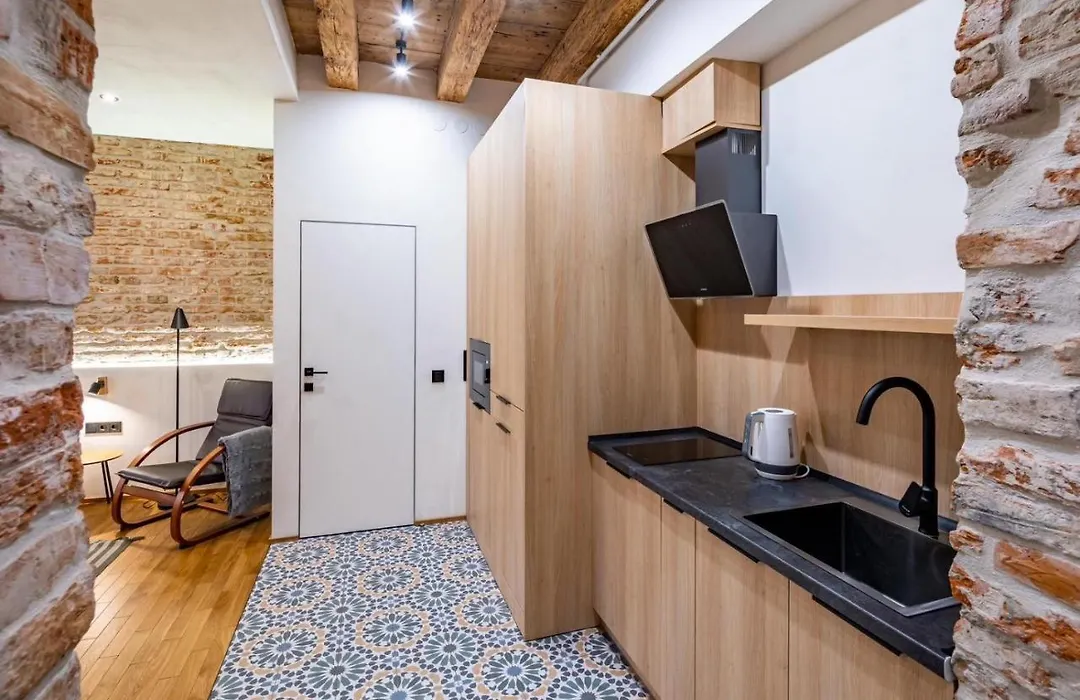 Onlviv Apartments Rynok Square 18 Four-1
