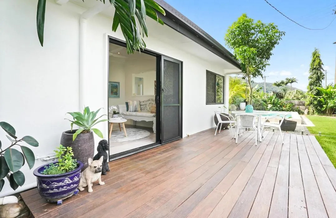 Maison Daintree - Mount Whitfield View-1