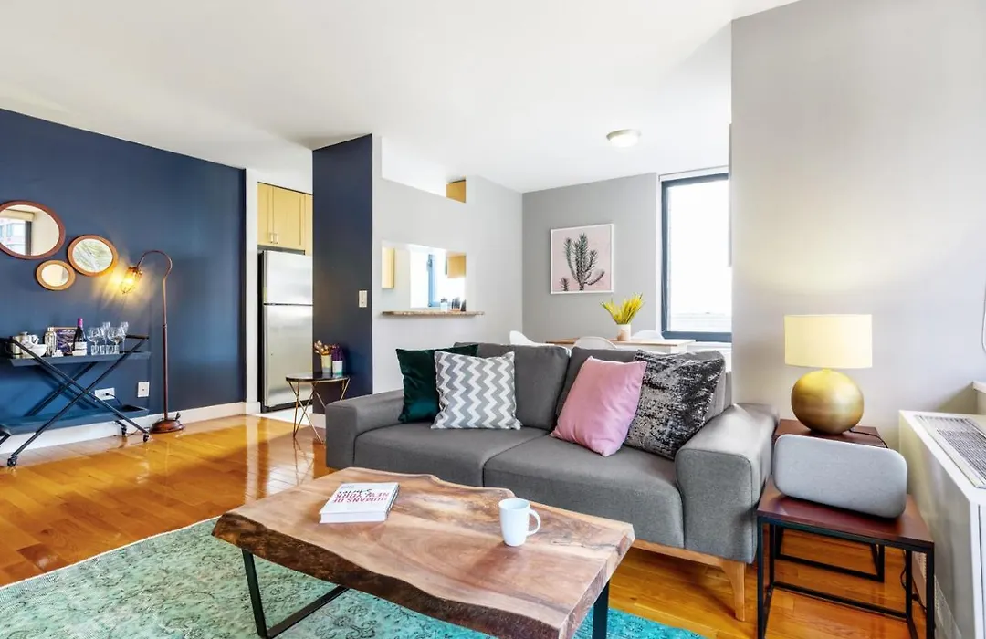 1Br Nr Times Sq W Indoor Rooftop Gym Nyc-141-1
