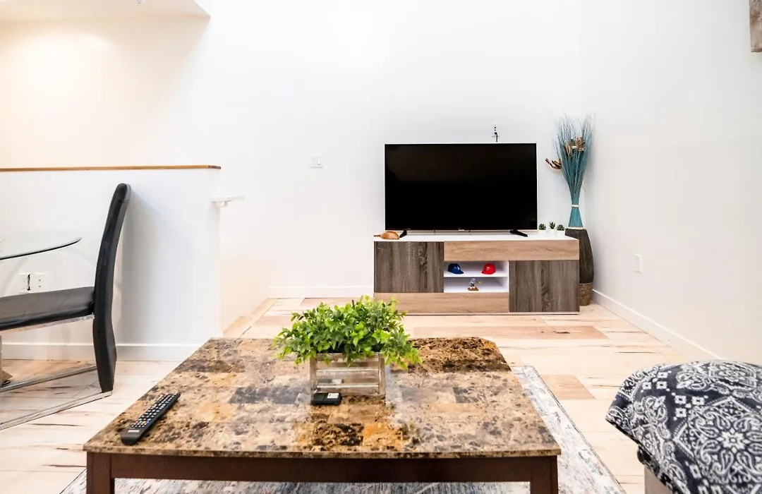New York Loft- Style 3 Levels 2 Bath By Hollywood-1