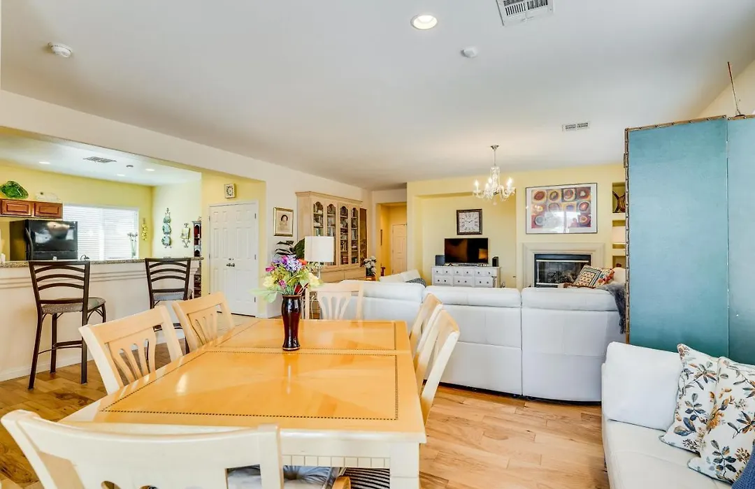Dog-Friendly Las Vegas Rental Home W/ Private Yard-1