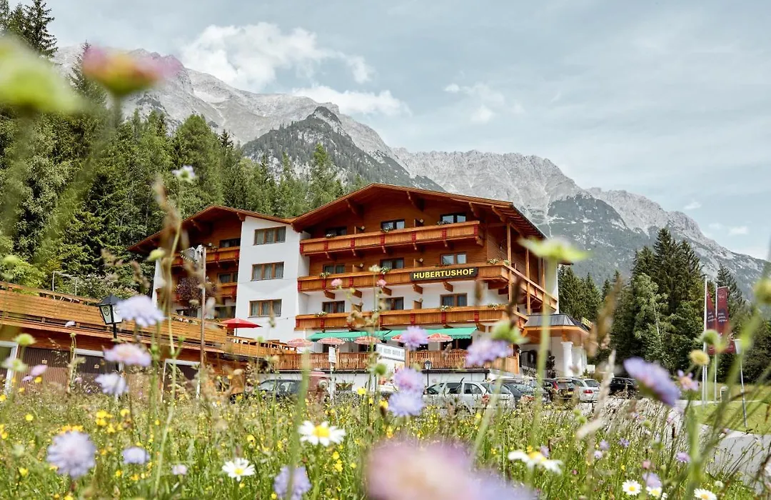 Hotel Hubertushof - Ihr Hotel mit Herz-1