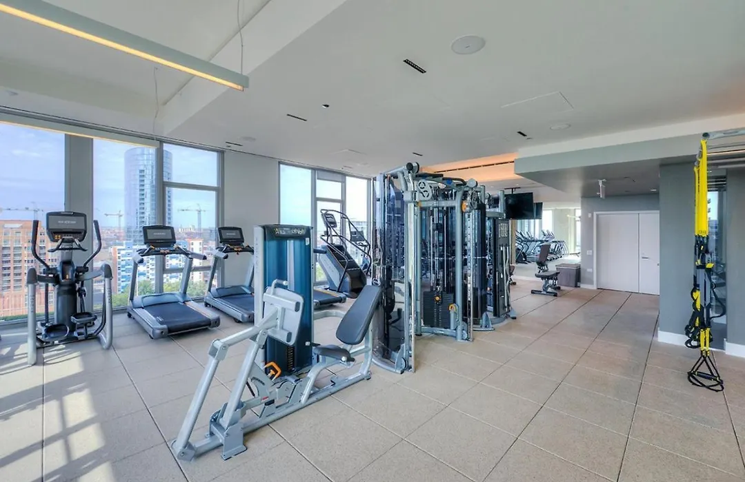 W Loop Studio W Deck Pool Gym 3 Blocks To L Chi-644-1