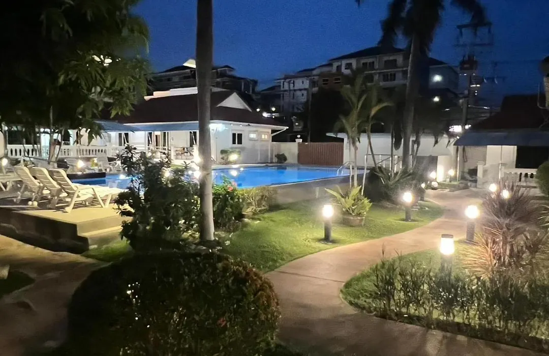 Resort 3-2Br Huge Pool, Bbq, 300M-Beach, 8 Mins To Walking Street-1