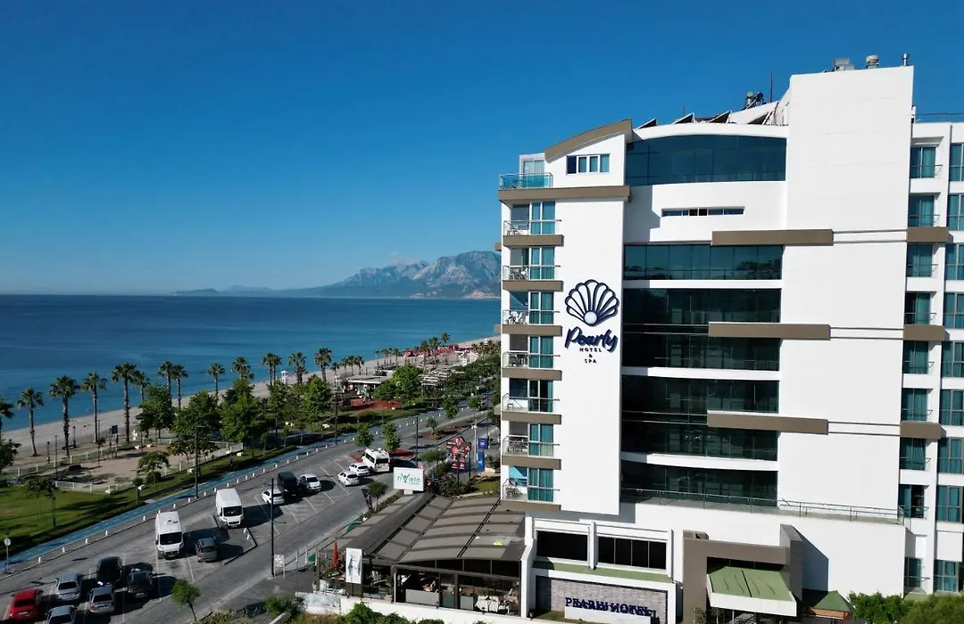 Pearly Hotel-1