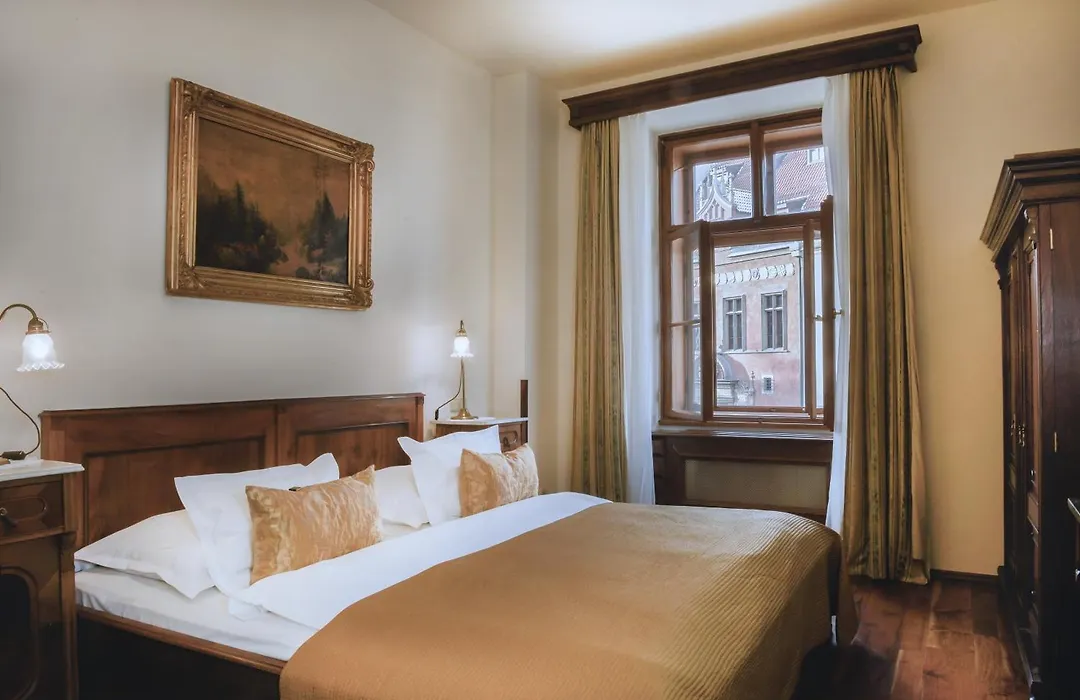 Grand Hotel Praha-1