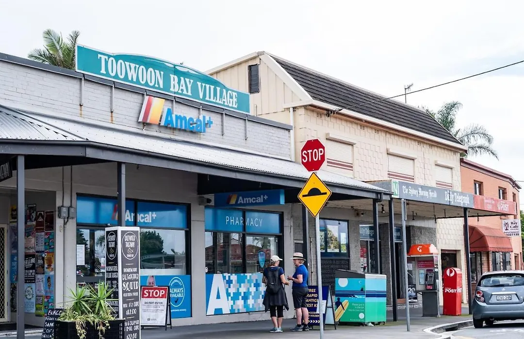 A Chic Coastal Hideaway At Toowoon Bay Beach-1