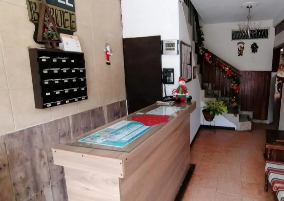 Hotel Baroee-1