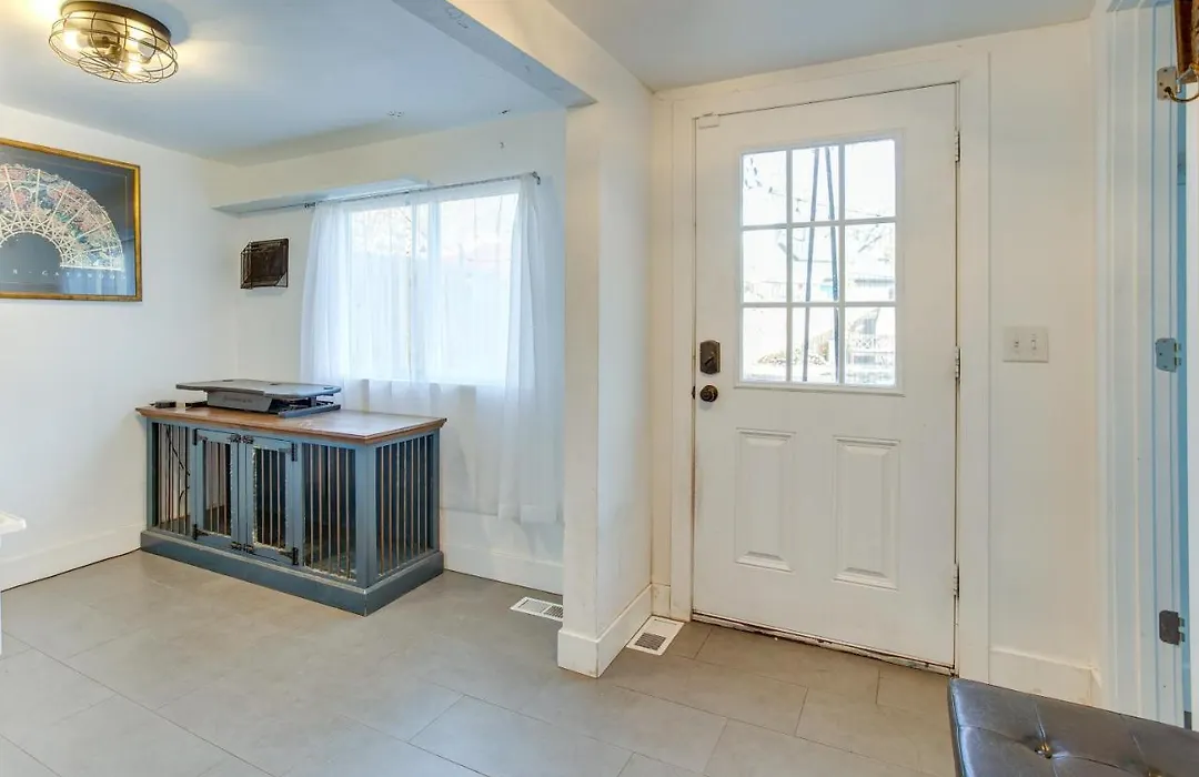 Cozy & Pet-Friendly Home - 3 Mi To Downtown Denver-1