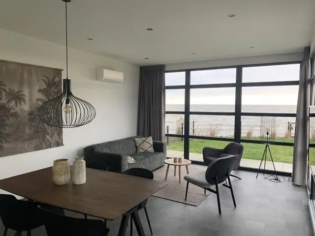 Enkhuizer Strand Chalet Meeresrauschen Erste Reihe mit Zaun Haus Nr 249-1