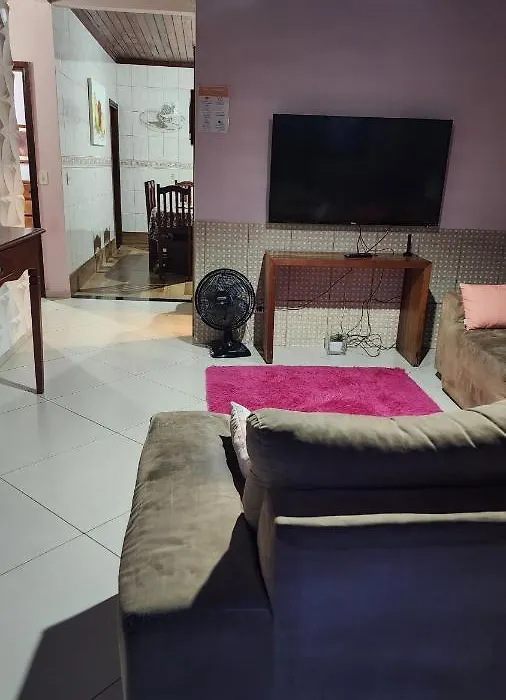 Casa Aconchegante Com Piscina-1