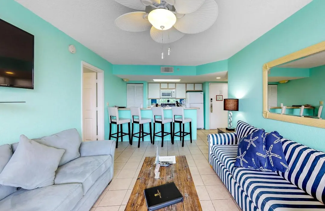 Sunrise Suites - Martinique Suite 108-1