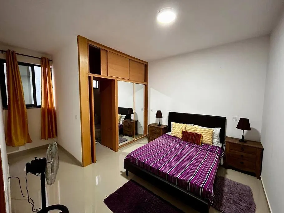 Modern Apartment In Praia Baixo - 1 Min Walking To Beach-1
