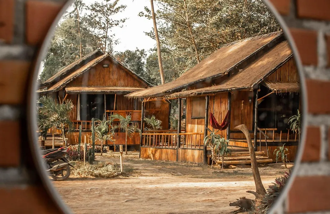 Eco Lanta Hideaway Beach Resort-1