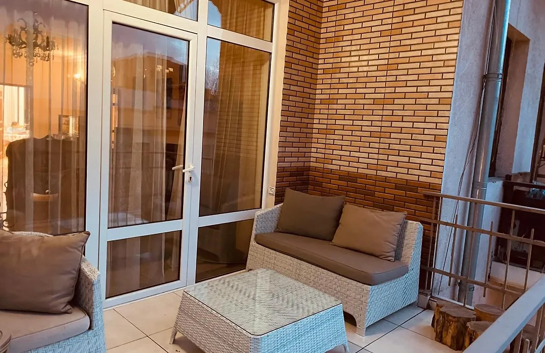 Bright And Modern 4Br Apartment - Center Of Yerevan-1