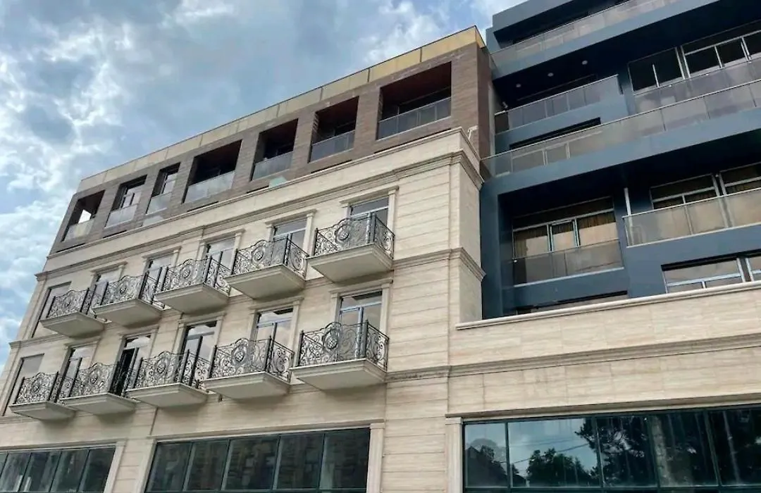 Central Apartment 100-1