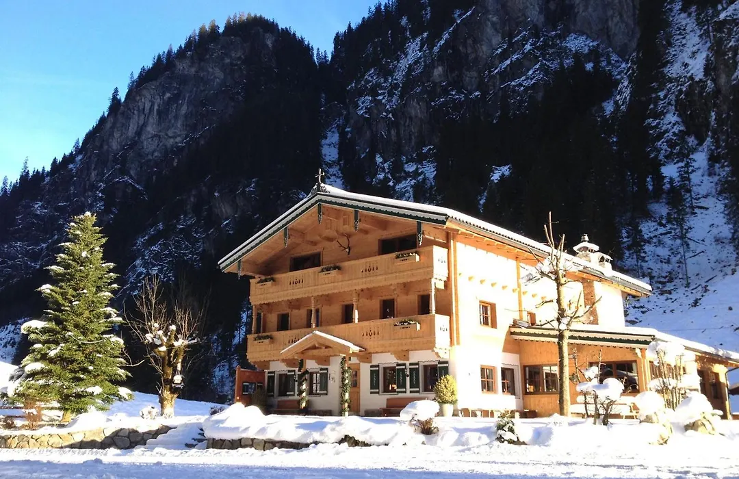 Alpenhaus Lacknerbrunn-1