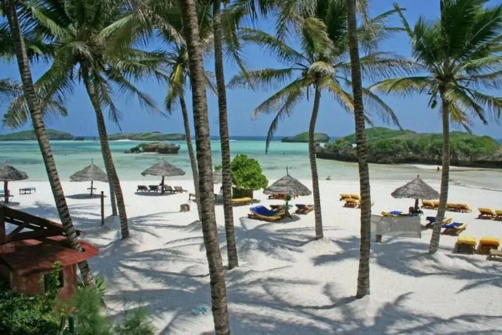 White Villa - Paparemo Beach-1