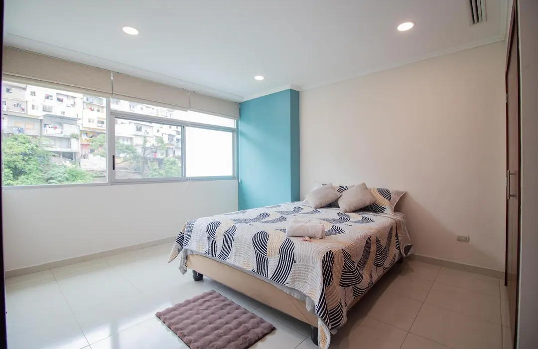 Depa De Lujo Con Piscina Y Jacuzzi-1