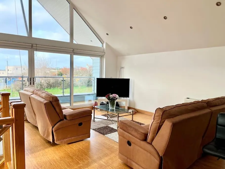 Caledonian House - Newquay-1
