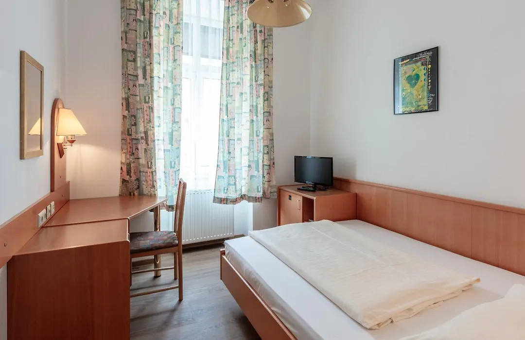 Hotel Admiral-1