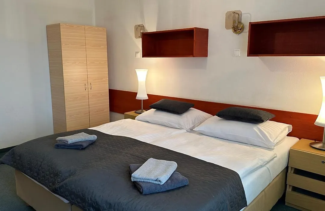 Hotel Pod Vlekem-1