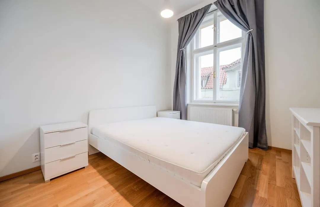 Hotel U 3 Pstrosu-1