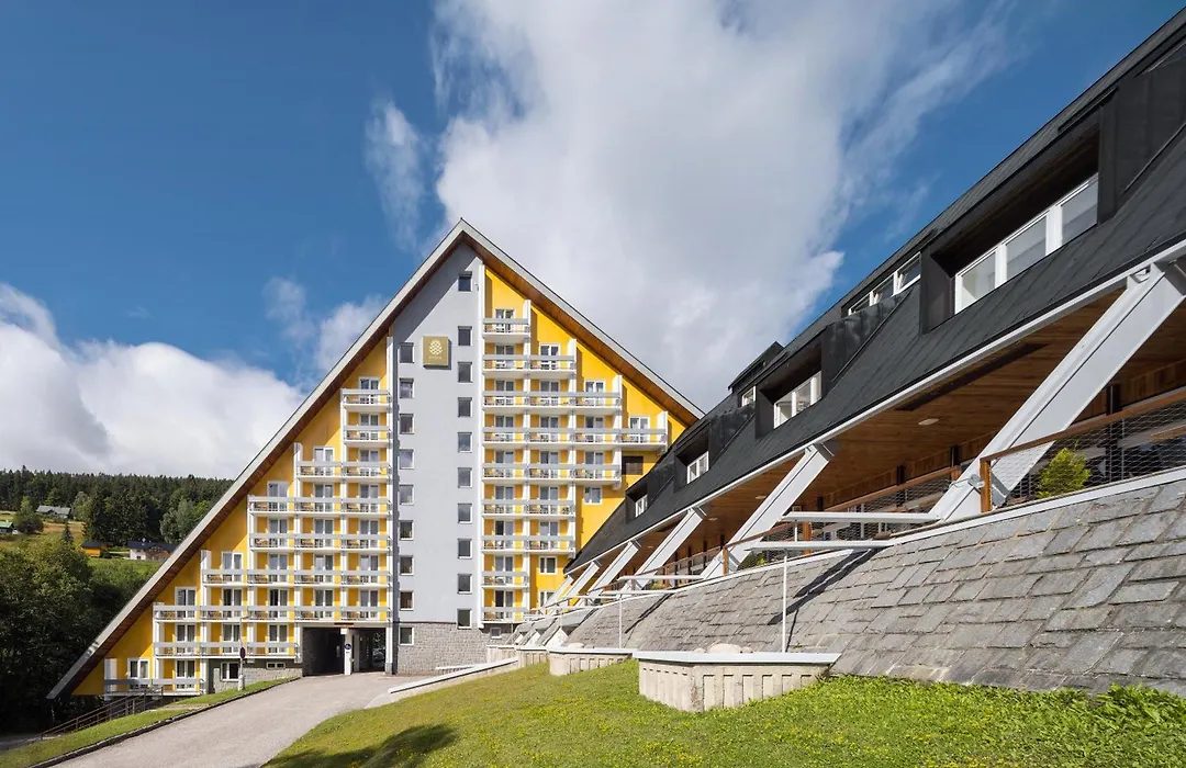 Pinia Hotel & Resort-1
