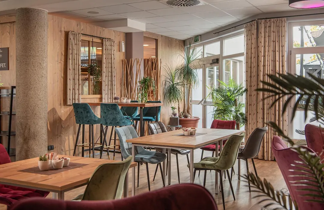 AlpenParks Hotel MONTANA-1