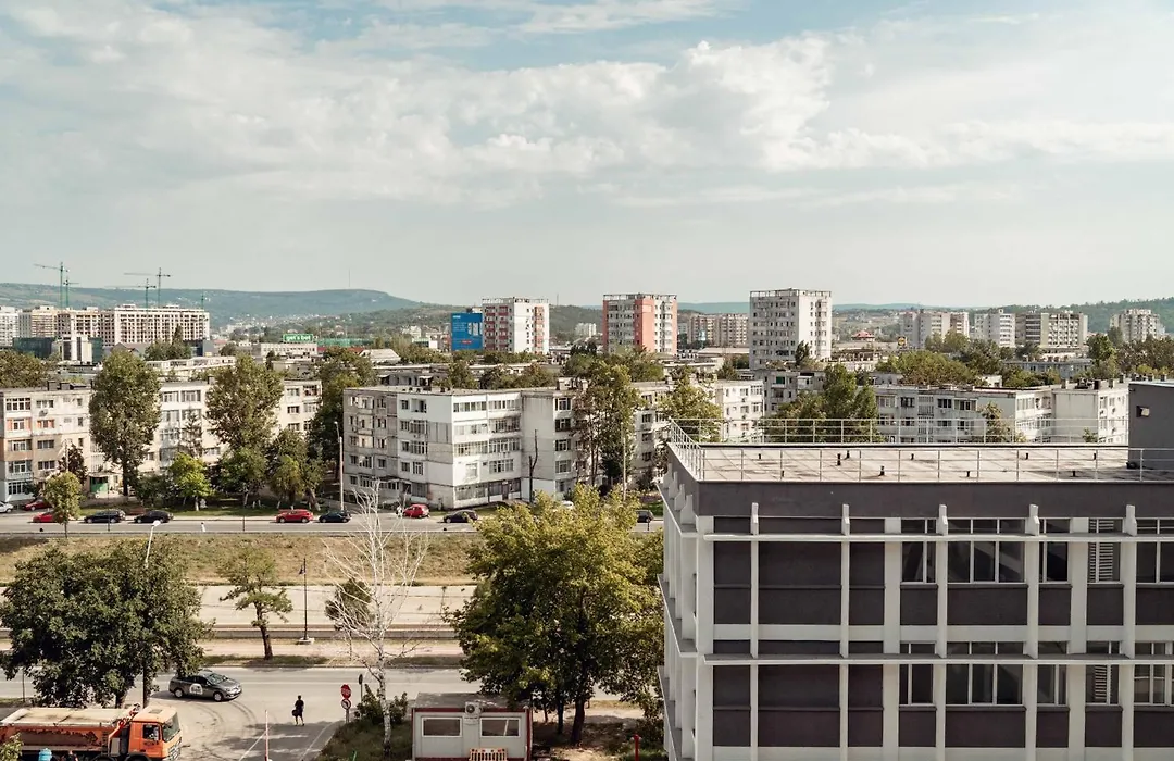 Cozy Apartments At Q Residence - Palas Mall Iasi-1
