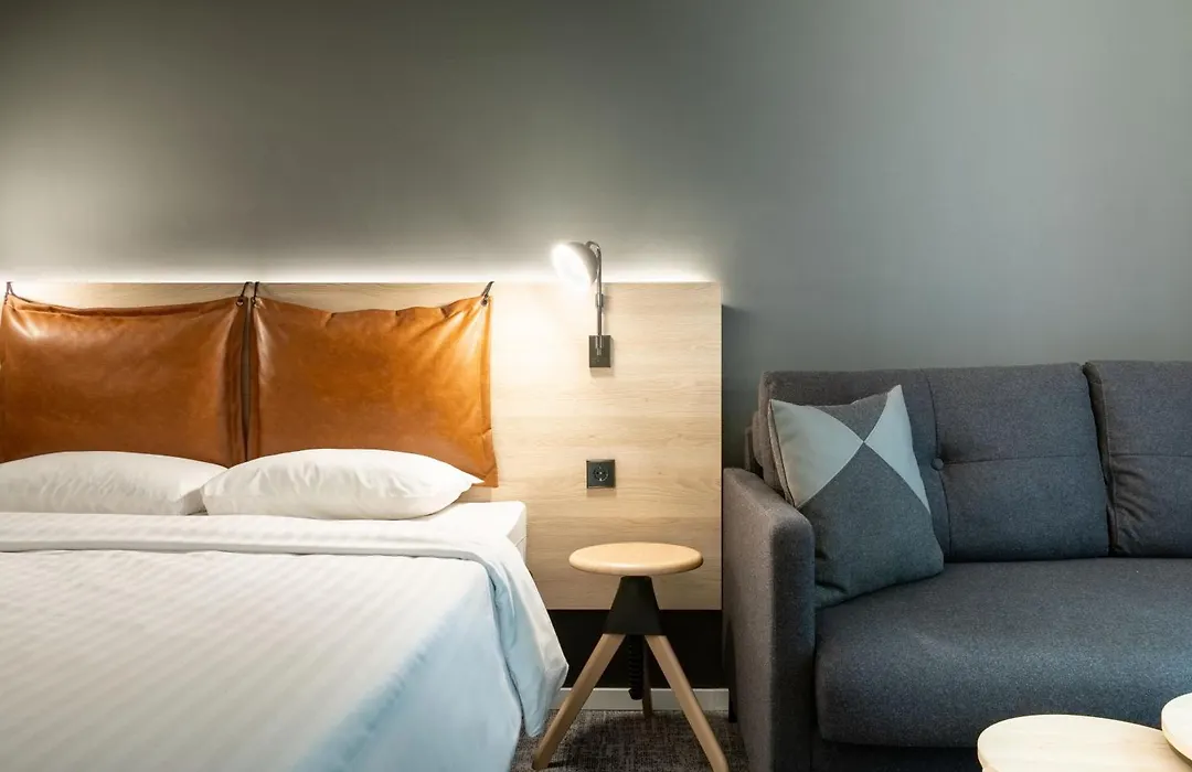 Moxy Essen City-1