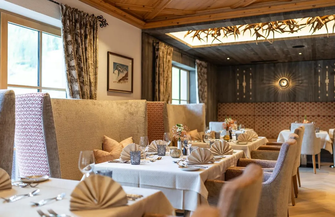 Alpenhotel Ischglerhof-1