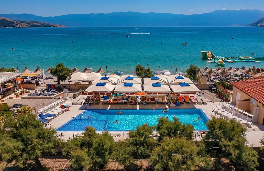 Hotel Dobrovit-1