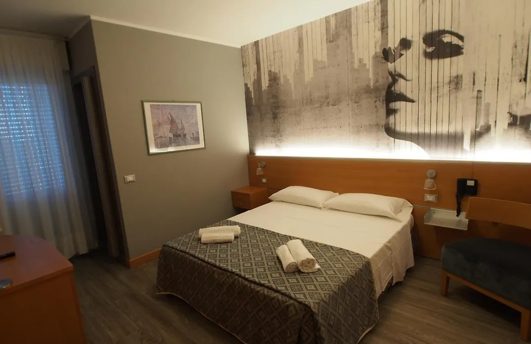 Hotel Bella Venezia Mare-1