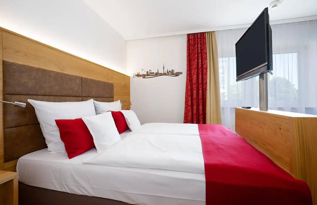 Park Hotel Laim-1